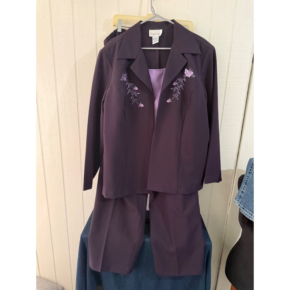 Pride & Joy Womens 22W 3-Piece Pant Suit Set Plum Purple Floral Embroidered